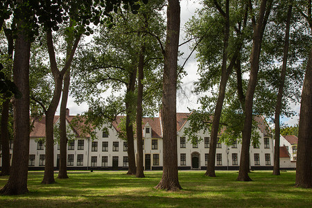 比利时佛兰德斯田园诗般的布鲁日佛兰芒和华丽建筑与花园公园