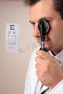 评估诊断摄影照片_视力视力检查评估