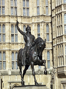 理查德一世（狮心王理查德）在帕利宫的雕像