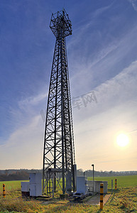 北部的电天线和通信发射塔