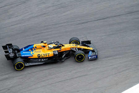俄罗斯索契 — 2019 年 9 月 29 日：Lando Norris McLauren F1 赛车参加 2019 年俄罗斯一级方程式大奖赛