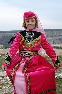 穿鞑靼裙的女孩