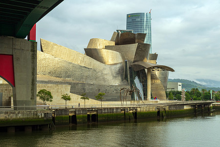 12.06.2022 - 西班牙毕尔巴鄂：西班牙巴斯克自治区毕尔巴鄂古根海姆博物馆。