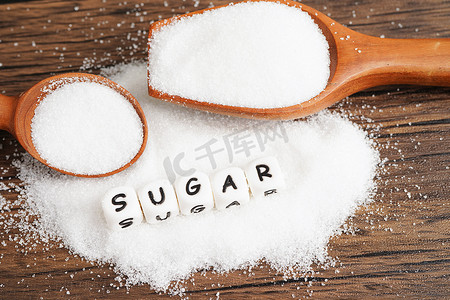 预防三高摄影照片_SUGAR，带文字的甜砂糖、糖尿病预防、饮食和减肥以保持身体健康。