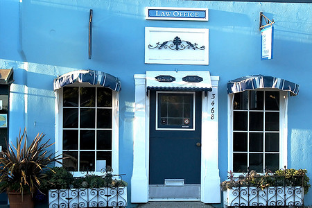 蓝色的老建筑