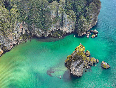 泰国甲米 Phra nang 洞穴或公主洞穴海滩的鸟瞰图
