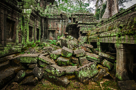 古门口摄影照片_Ta Prohm 寺庙，吴哥，柬埔寨古遗址