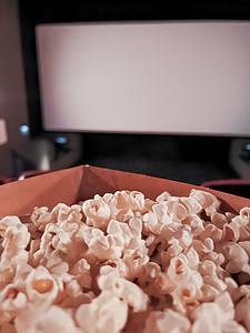 电影院和娱乐、电影院的爆米花盒，用于电视节目流媒体服务和电影工业生产