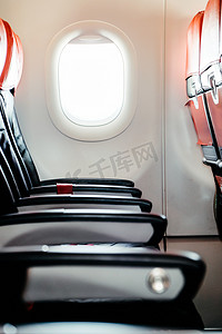 飞行器摄影照片_飞机经济舱的座位