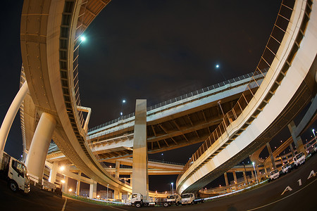 首都高速湾线大黑交叉口（横滨市鹤见区）