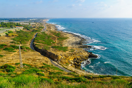 从以色列北部 Rosh Hanikra 出发的海岸