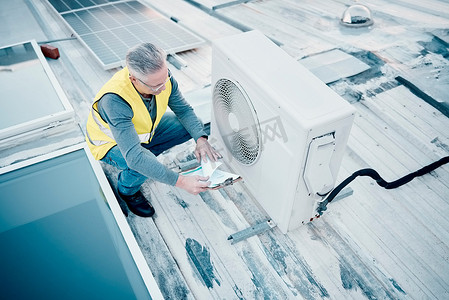 空调、屋顶和工程人员，负责维护、检查和太阳能电池板的可持续性。