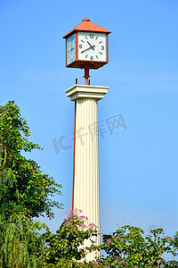 考斯特摄影照片_泰国曼谷考丁公园杜斯特动物园钟楼
