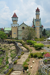 菲律宾八打雁的幻想世界主题公园城堡立面