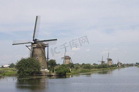 金风车摄影照片_荷兰风车和运河