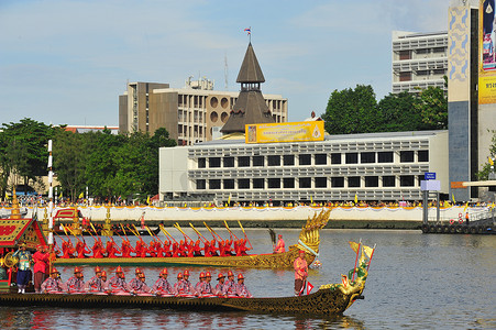皇家驳船游行的大训练，拉玛十世皇家加冕典礼的最后一场皇家仪式。