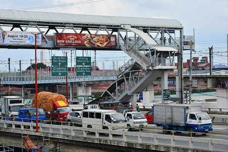 菲律宾马里基纳的马科斯公路和桥梁