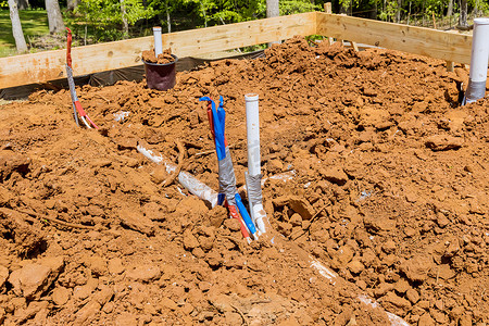 地沟内铺设卫生级pvc排污管及水管系统