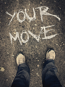 搬家海报摄影照片_动机海报上写着“你的举动”。