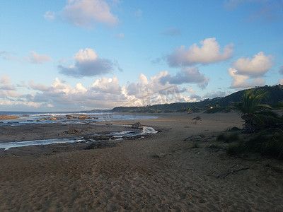 波多黎各伊莎贝拉海滩上的海水和海浪