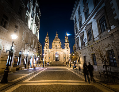 匈牙利布达佩斯的圣斯蒂芬教堂。