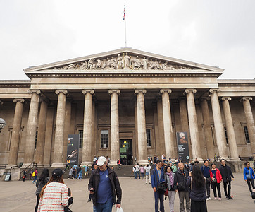 大英博物馆的游人在伦敦