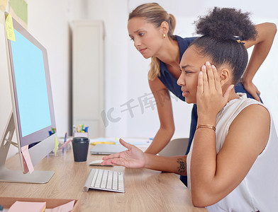 计算机、导师压力和商业女性、网页设计师或新员工因工作量不堪重负。