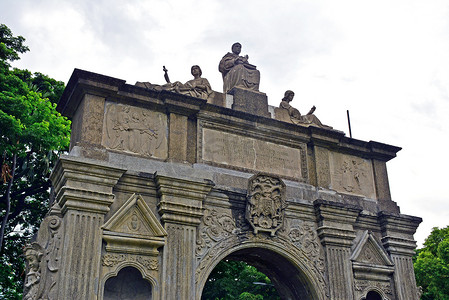 马托摄影照片_世纪之门圣托马斯大学在马尼拉，菲利普
