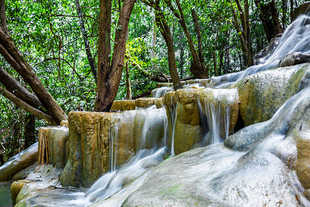 丁克族摄影照片_泰国沙敦的 Namtok Wang Sai Thong 瀑布