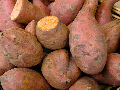 巴黎户外市场的红薯
