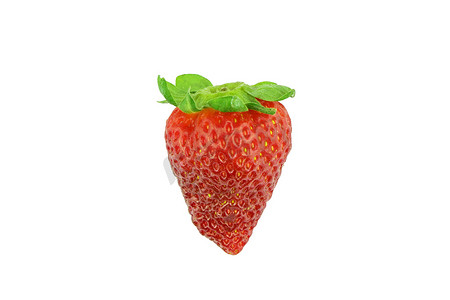 白色背景中单个孤立的成熟红草莓，准备用魔杖选择切出