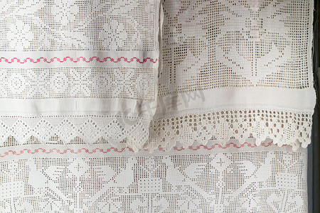 白俄罗斯纺织面料上的传统民间艺术针织刺绣图案