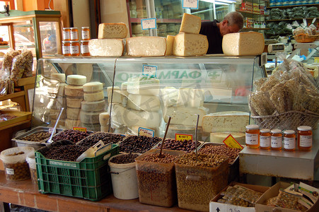 希腊干尼亚的食品市场