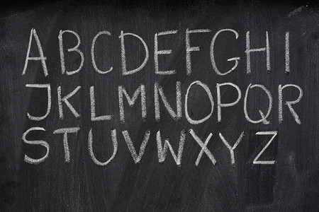 黑板上的英文字母表