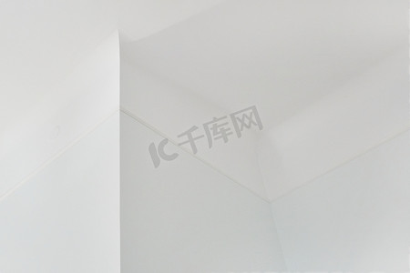 白色背景建筑极简主义照片，天花板造型，角落，墙壁