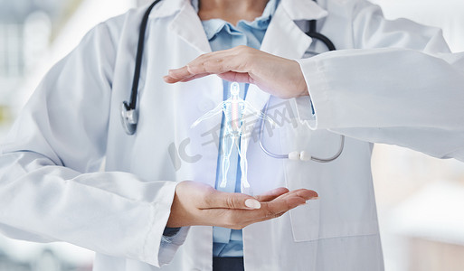骨架全息图、医生的手和未来医院技术、人工智能和 3d 医疗 x 射线模型。