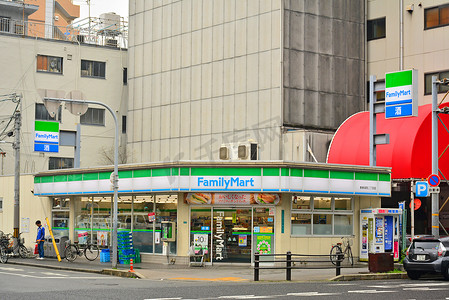 日本大阪的全家便利店