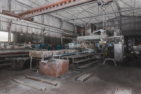 金属加工厂制造用旧机器和设备生产的工业厂房总体规划