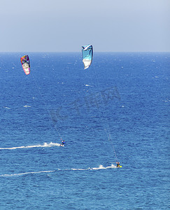 风筝冲浪