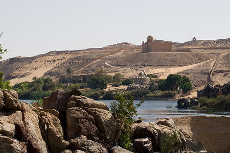 尼罗河摄影照片_埃及阿斯旺附近的尼罗河
