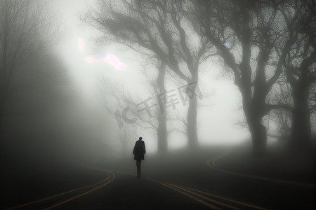一个人走进迷蒙的迷雾路