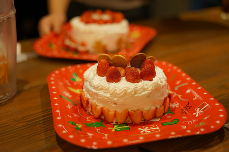 甜蜜活动摄影照片_圣诞蛋糕的形象