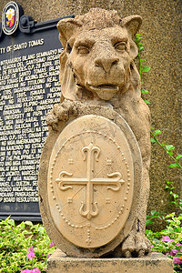 马托摄影照片_菲律宾马尼拉圣托马斯大学狮子动物雕像