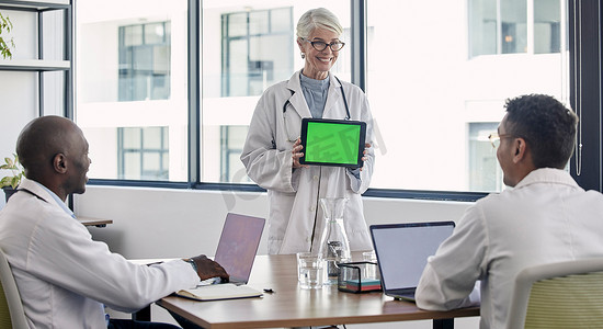 医院研究、结果和软件诊所解决方案的绿屏、平板电脑演示和医生会议。