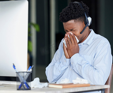 计算机、呼叫中心或生病的商人用纸巾擤鼻涕联系我们、电话营销或 b2b 销售公司。