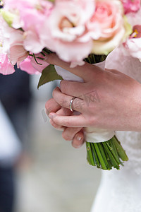粉色婚礼背景设计摄影照片_粉红色的花玫瑰郁金香 nosegay 婚礼花卉浪漫情人节