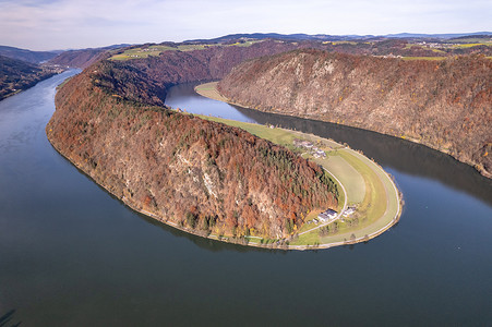 多瑙河环路多瑙河蜿蜒曲折
