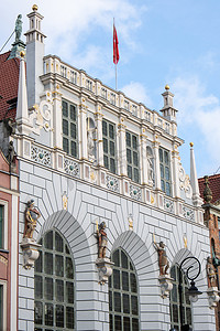 波兰格但斯克老城市政厅海王星喷泉阿图斯宫廷雕像。
