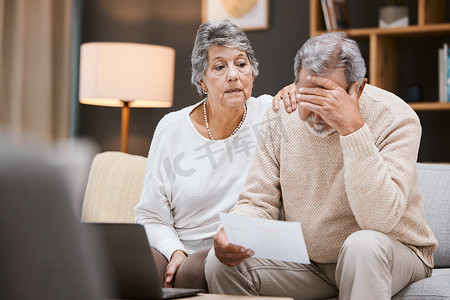 压力、财务和老年夫妇计划退休、抵押贷款焦虑和对养老金文书工作的悲伤。