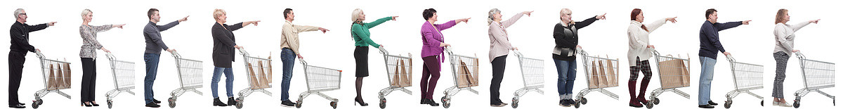 推着购物车的人摄影照片_一群推着购物车的人在他们面前指指点点
